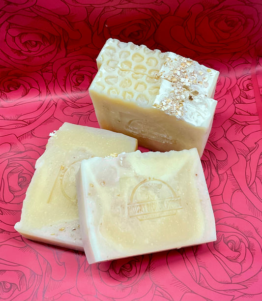 Honeycomb & Oatmeal Soap Bar - (Fragrance Free)