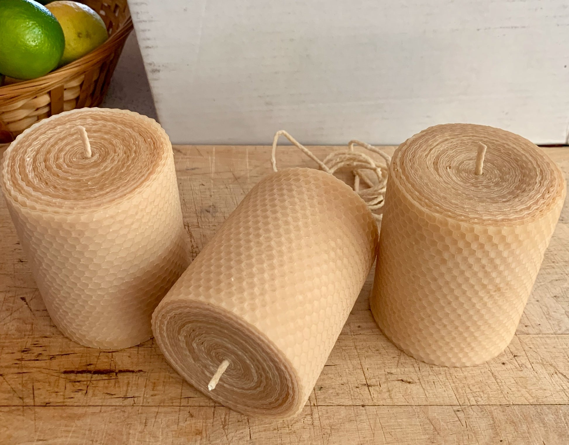 Handmade Natural Beeswax 10cm * 8cm Pillar Candle