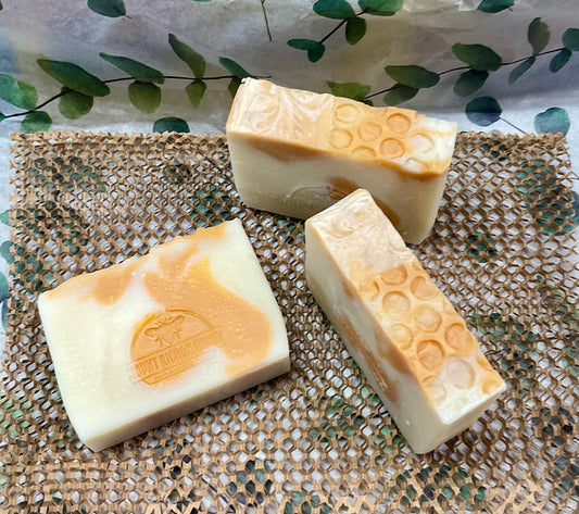 Bush Nectar Soap – Grass Fed Tallow & Honey Soap with Lemon Verbena & Yellow Clay