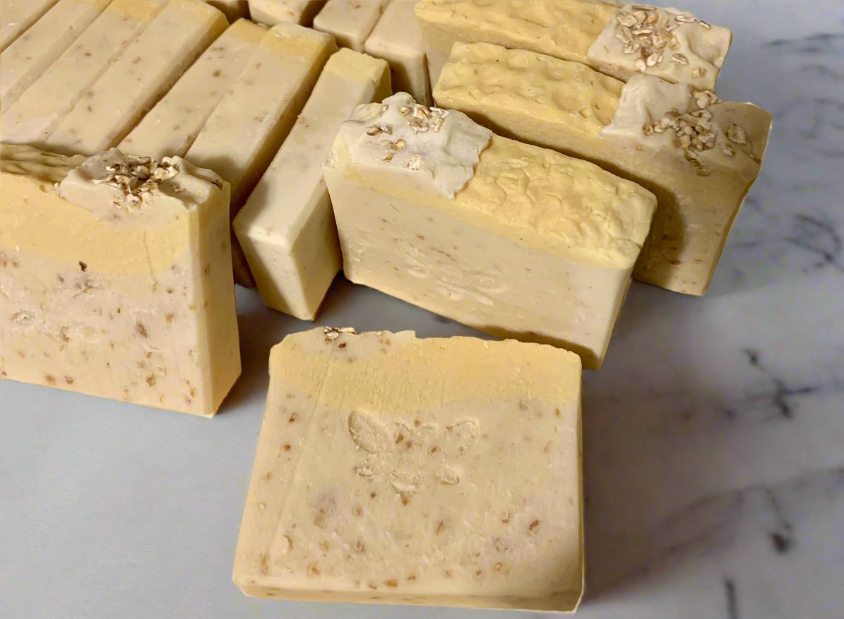 Honeycomb & Oatmeal Soap Bar - (Fragrance Free)