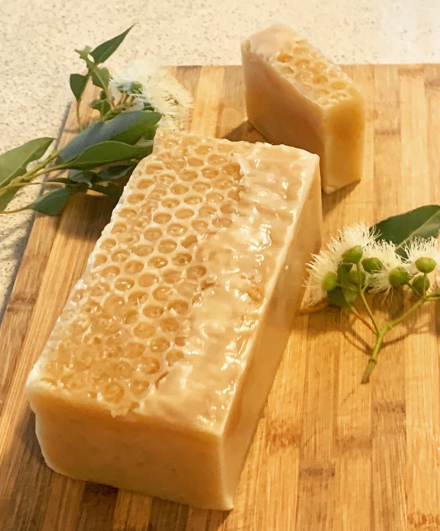 Farmhouse Raw Honey Soap (Fragrance Free)